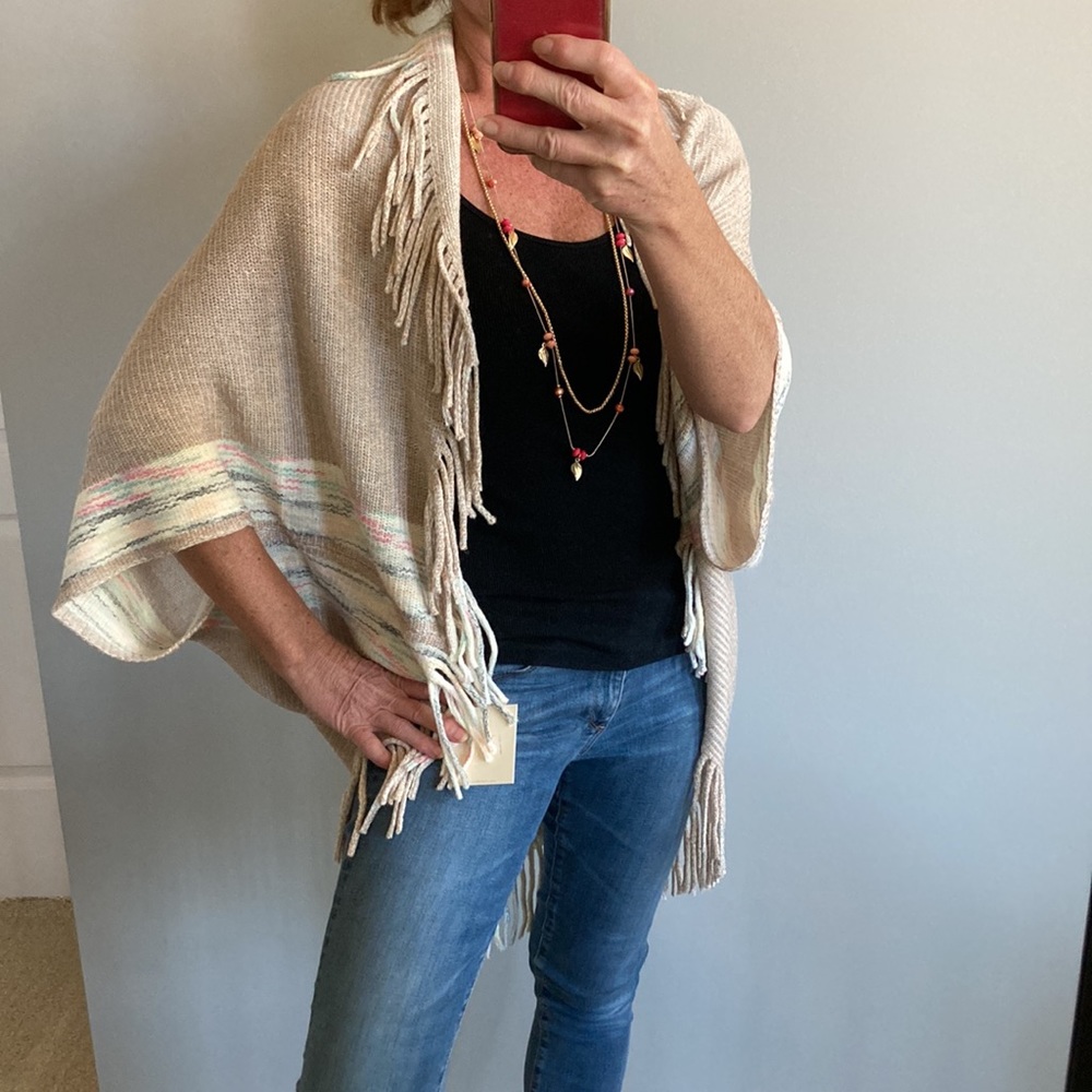 Tan Fringed Sweater Kimono/Wrap - Picture 3 of 9
